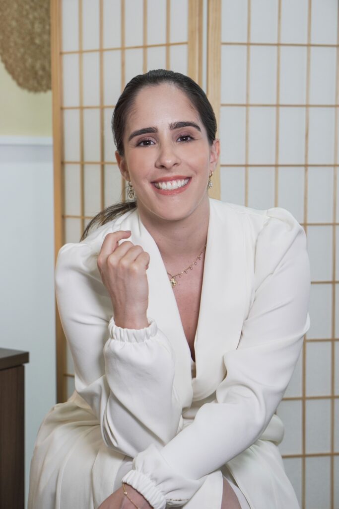Dra Cibele Borba, ginecologista