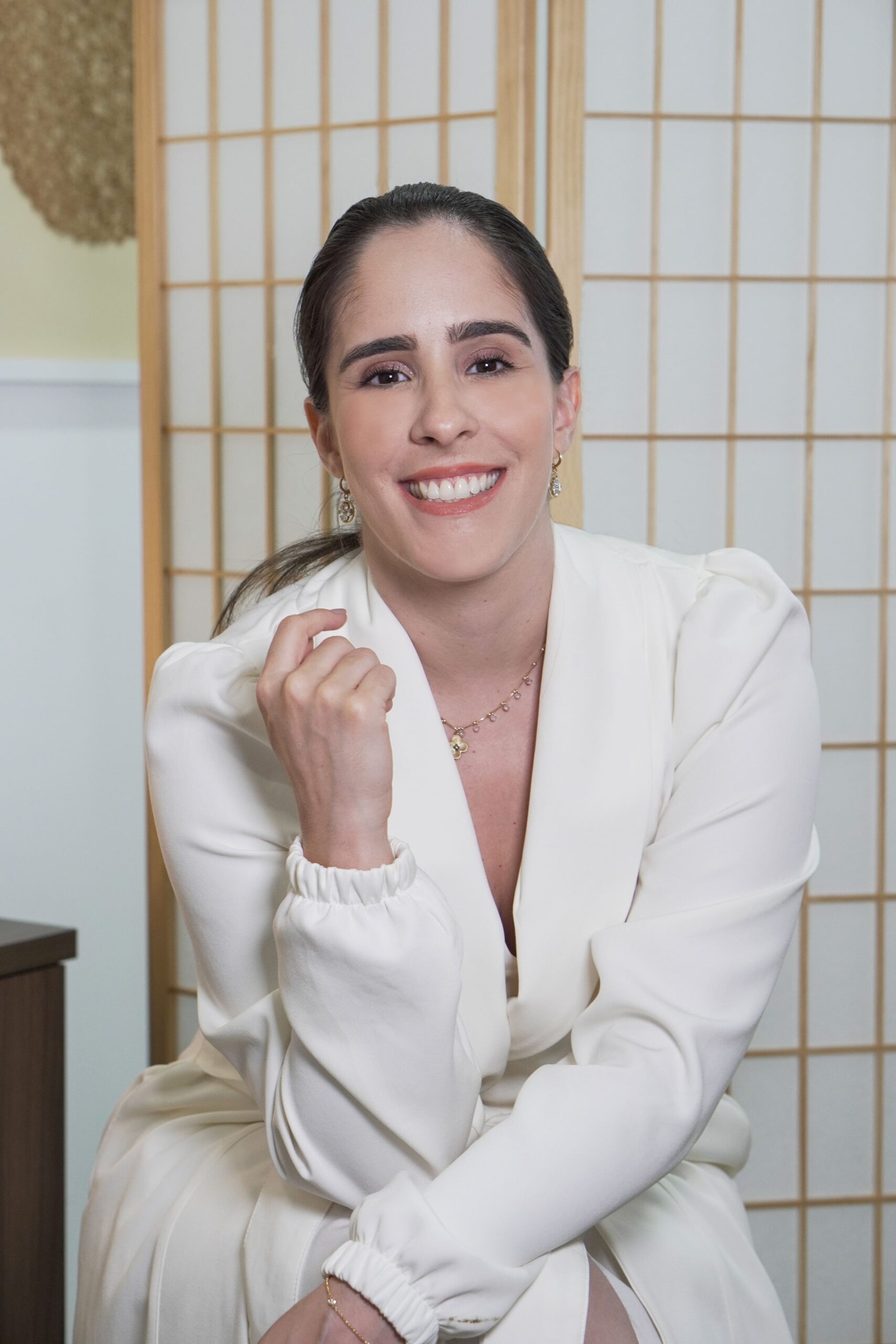Dra Cibele Borba, ginecologista